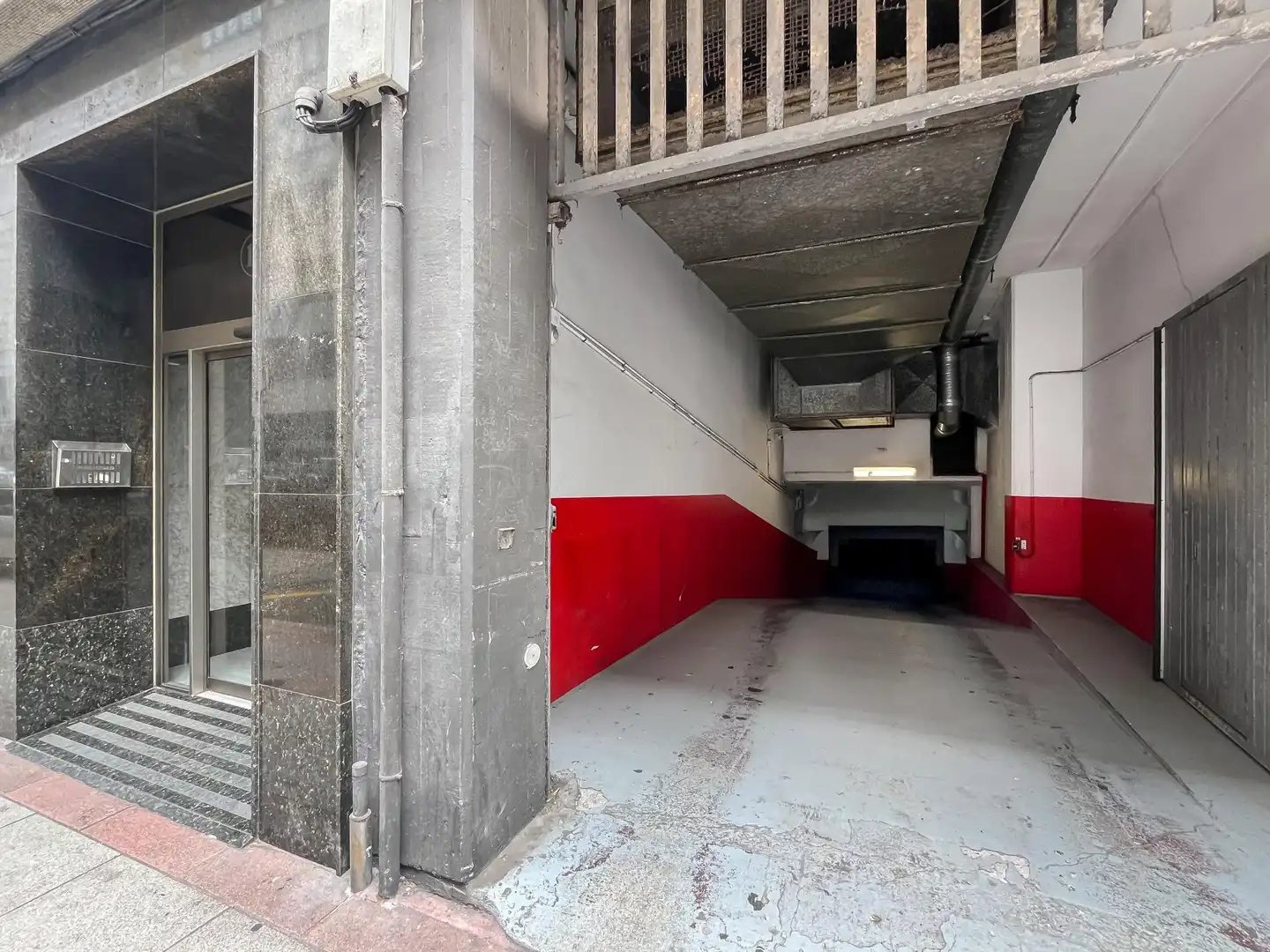 Aparcament de Pis en venda en A Coruña Capital  amb Aire condicionat, Calefacció i Traster