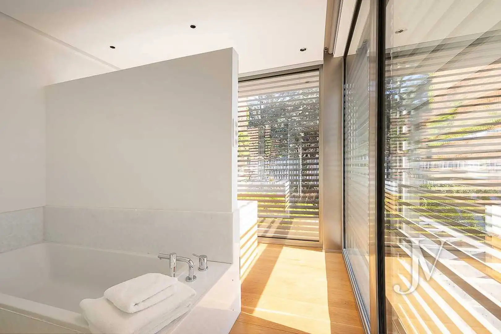 Baño de Casa o chalet en venta en Madrid con Aire acondicionado, Calefacción y Jardín privado