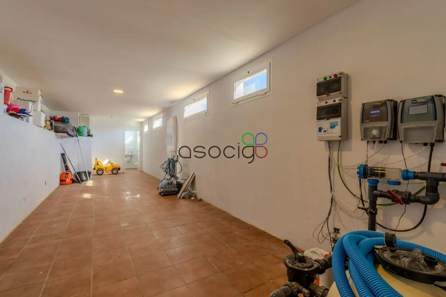 Houses for sale in Cabanillas del Campo  with Air Conditioner, Heating and Storage room