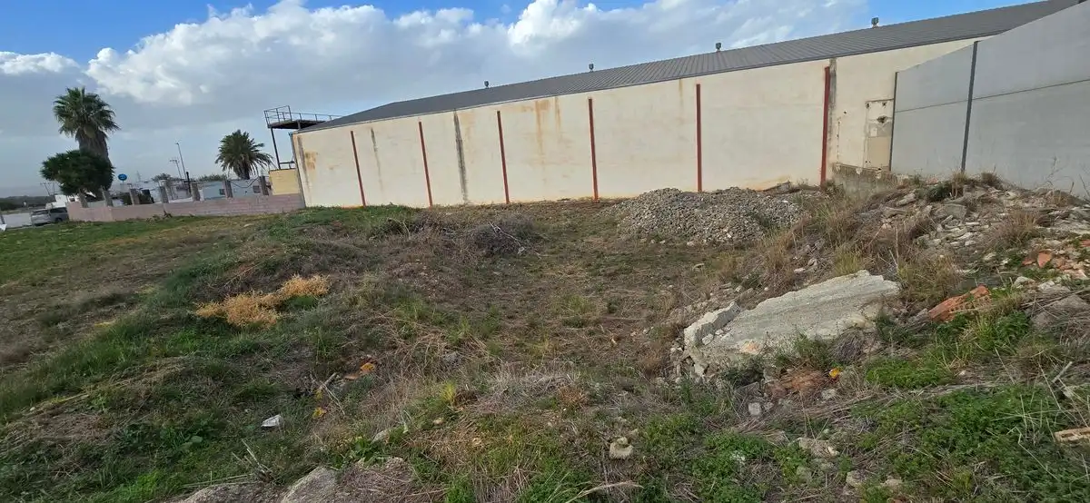 Terreny industrial en venda en El Verger