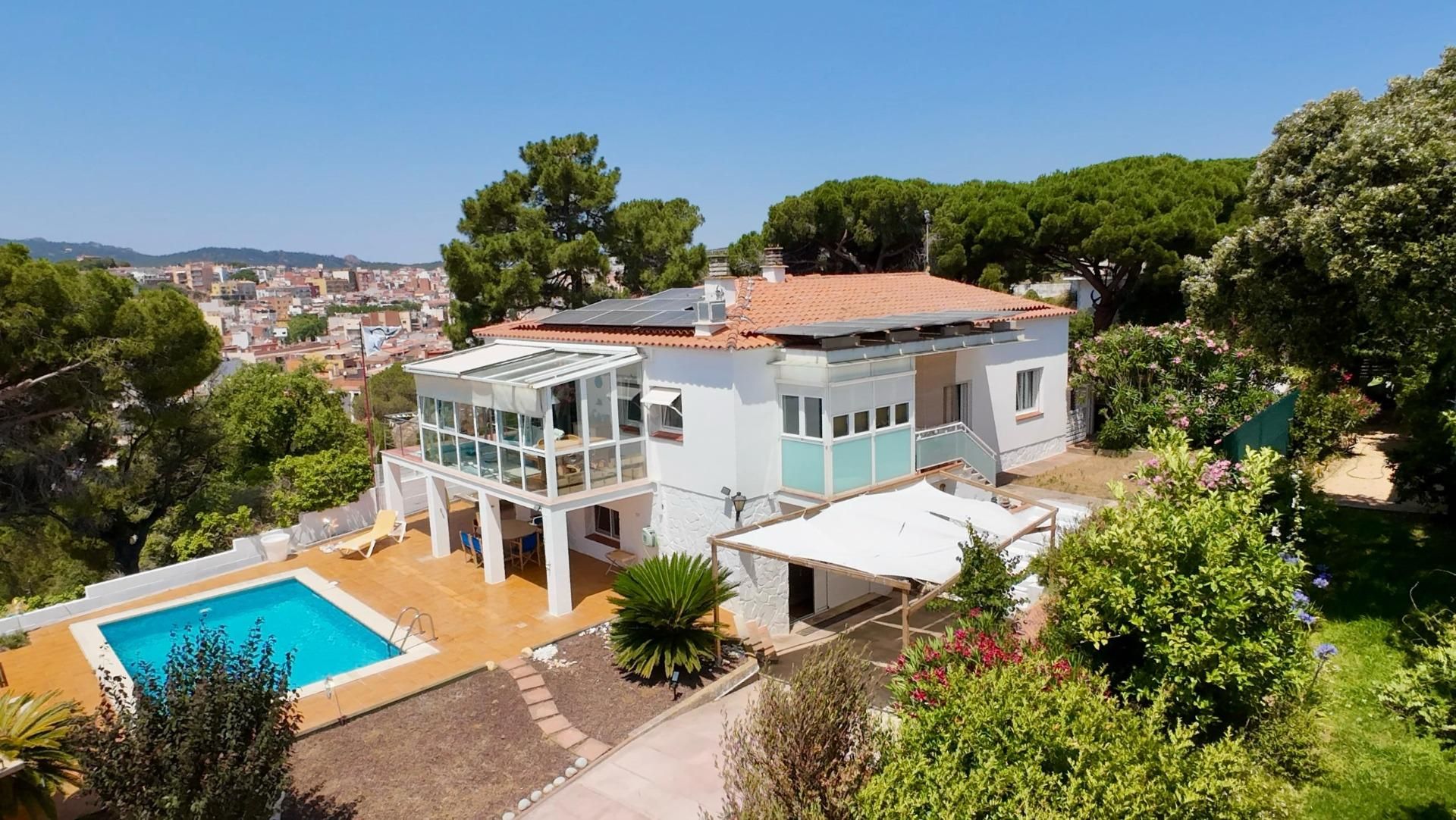 Exterior view of House or chalet for sale in Sant Feliu de Guíxols  with Heating, Private garden and Terrace