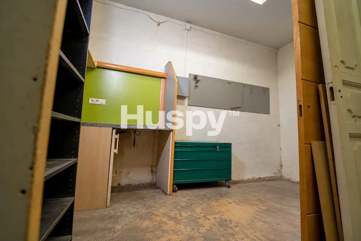 Local comercial de lloguer a Calle de Santoña, imagen 4