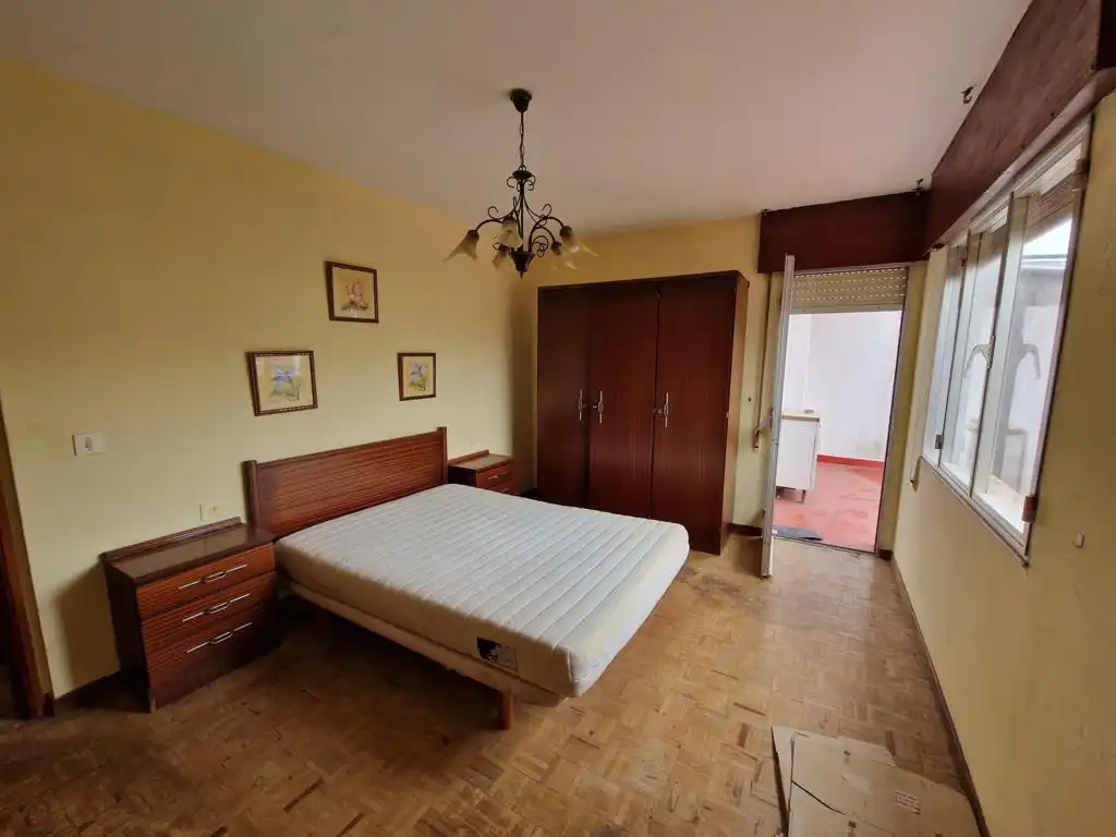 Habitación de Piso en venta en Vilanova de Arousa con Parquet, Amueblado y Balcón