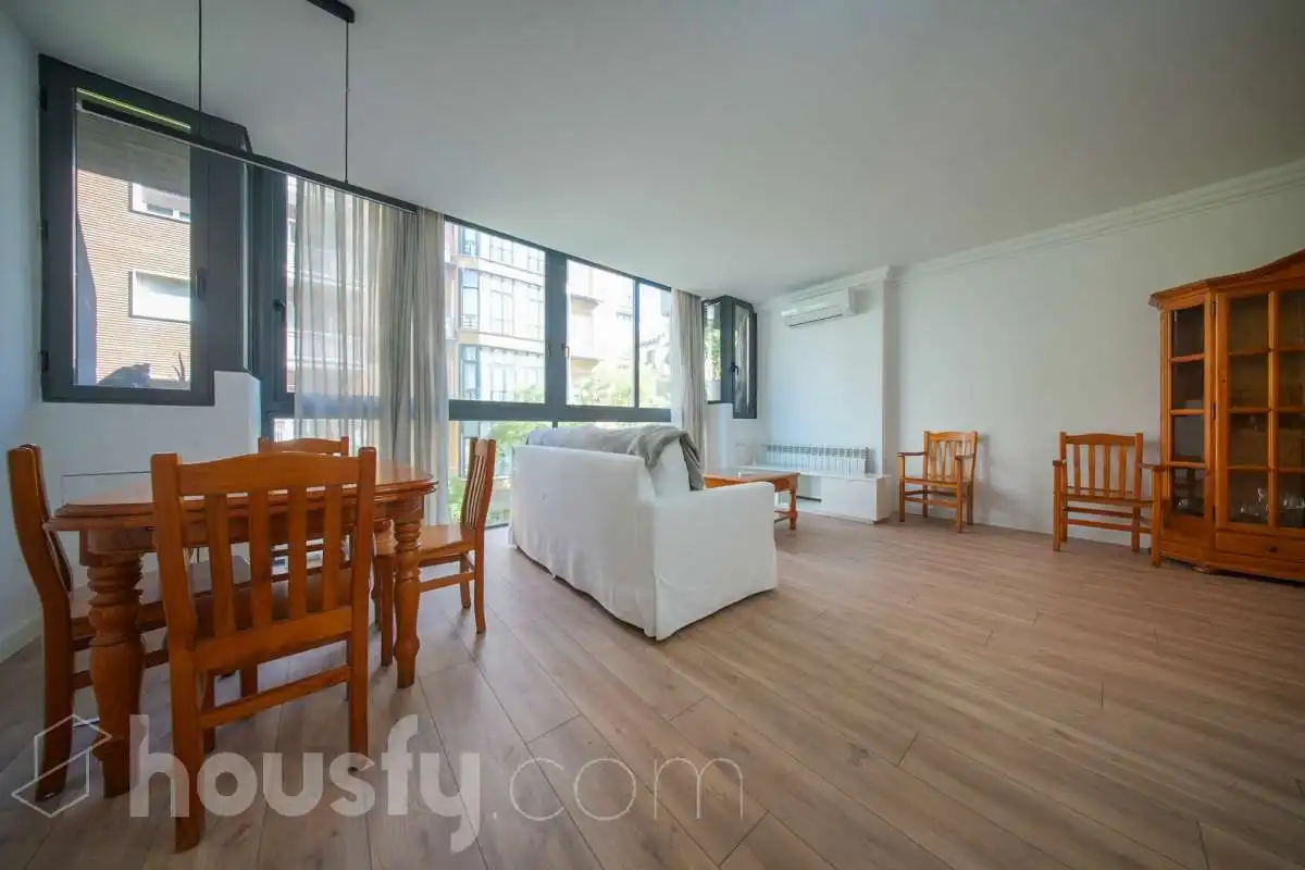 Flat with lift for sale in Calle de Hermosilla .