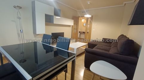 Foto 2 de Apartament de lloguer a Calle Poeta Prudencio, Cascajos - Piqueras, Logroño