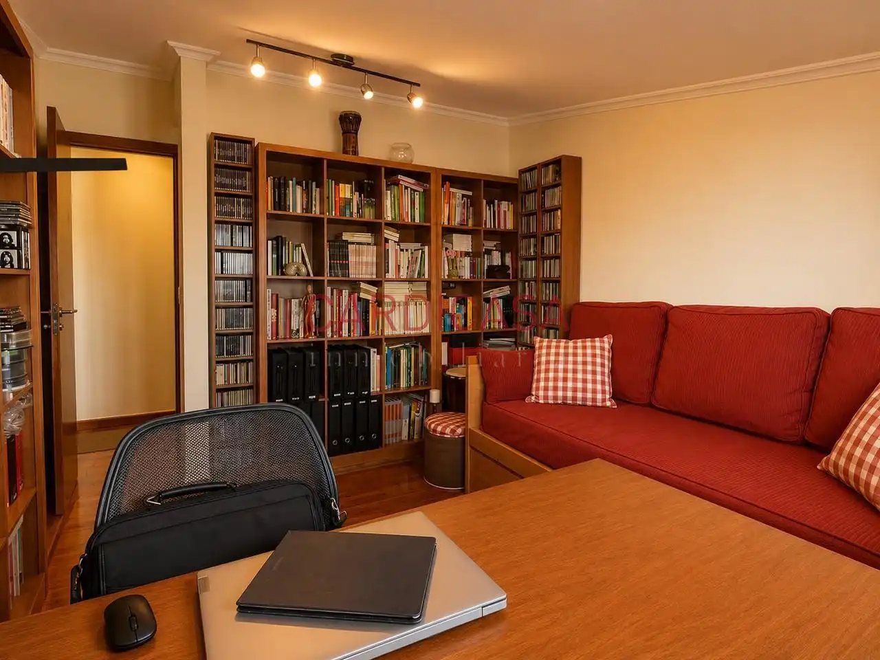 Sala d'estar de Àtic en venda en Vigo  amb Calefacció, Parquet i Terrassa