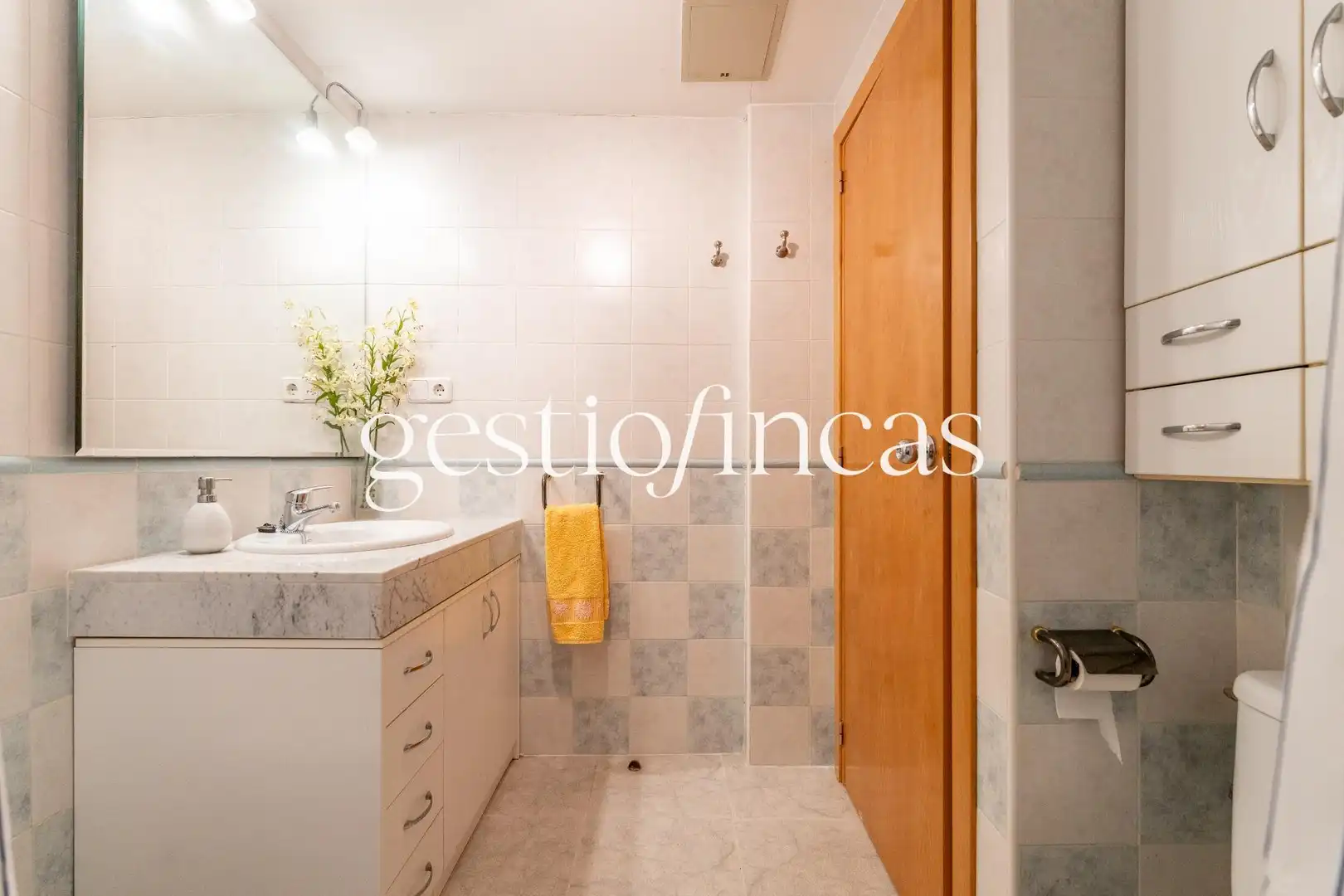 Badezimmer von Wohnungen zum Verkauf in Cambrils mit Klimaanlage, Heizung und Terrasse
