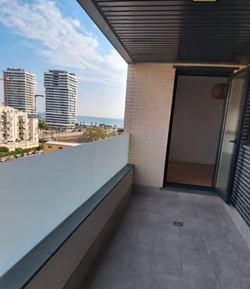 Piso en Alquiler en Calle del Jalón en Martín Carpena - Torre del Río