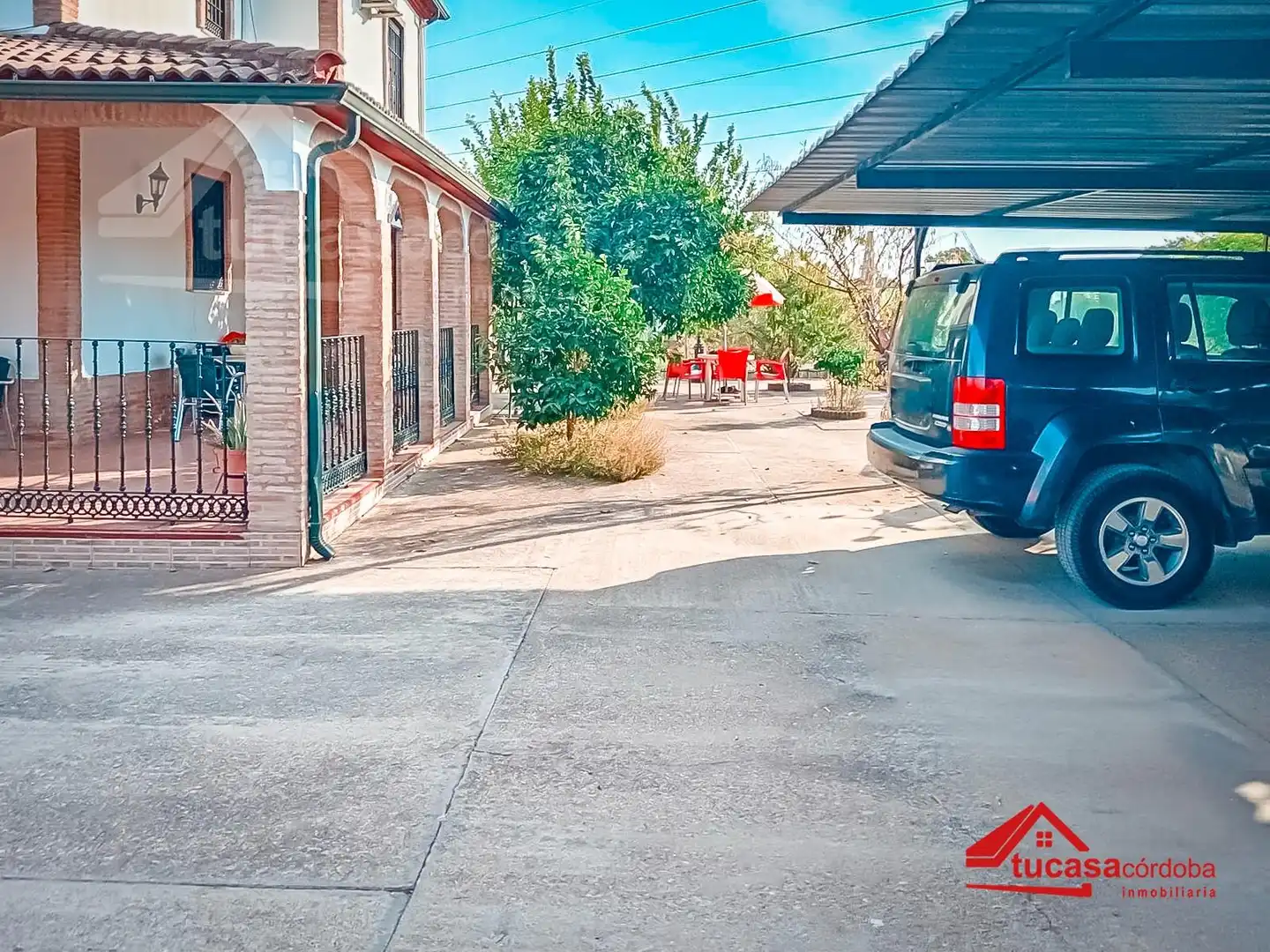 Parking of Country homes for sale in Córdoba  with Air Conditioner, Private garden and Storage room