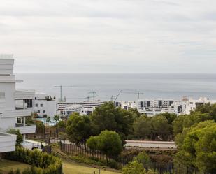 Vista exterior de Apartament en venda en Fuengirola amb Aire condicionat, Jardí privat i Terrassa