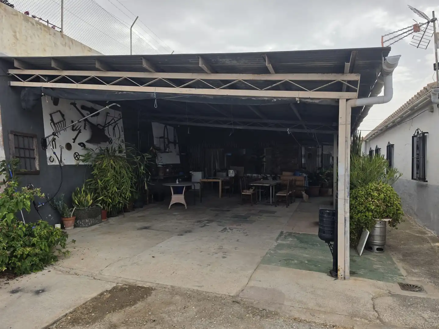 Vista exterior de Casa o xalet en venda en Vélez-Málaga amb Aire condicionat, Terrassa i Traster