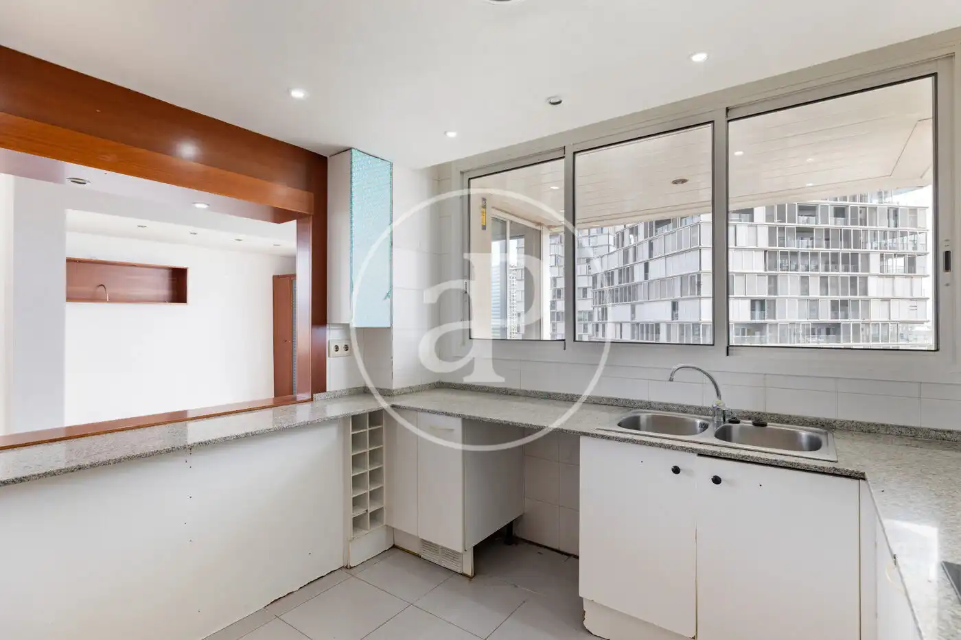 Kitchen of Flat for sale in Barcelona  with Air Conditioner, Heating and Terrace