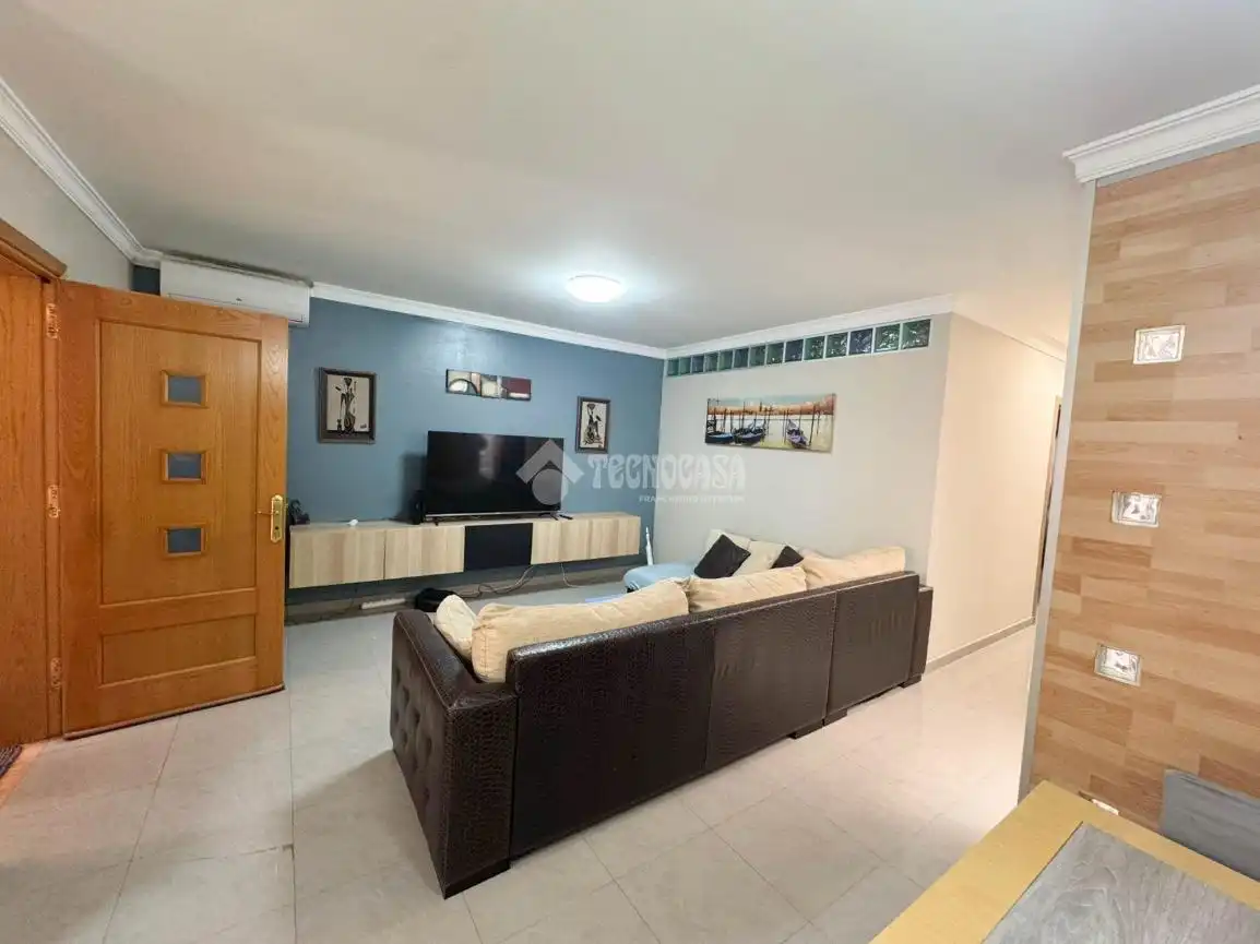 Flat for sale in Agüimes  with Air Conditioner