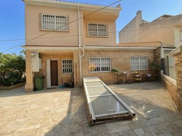 Casa con jardín en venta en Casas Verdes