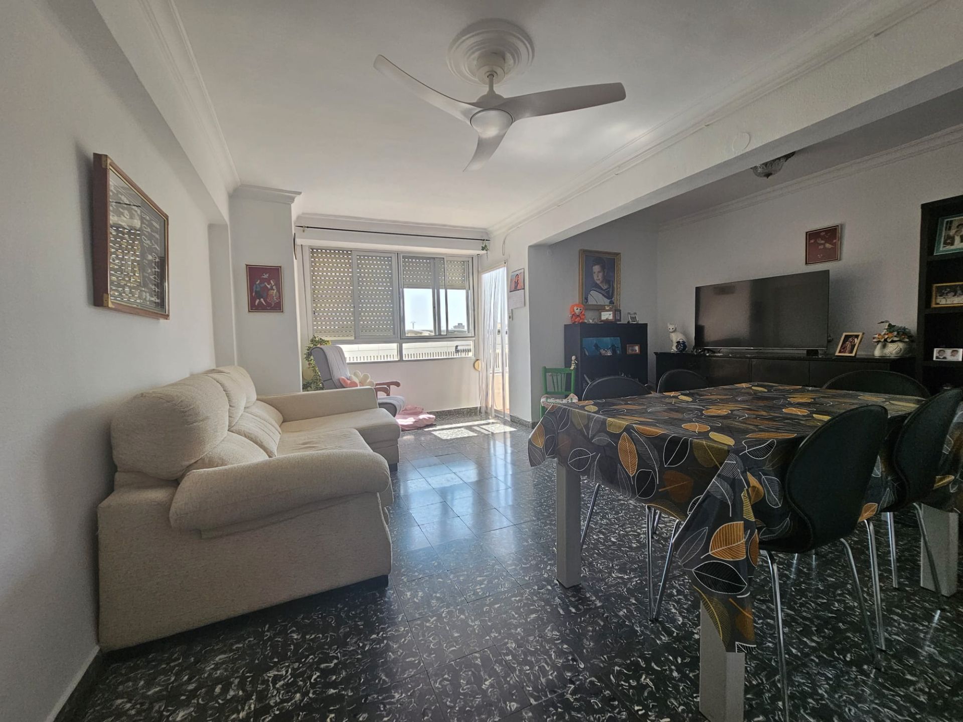 Living room of Flat for sale in Gandia  with Terrace and Furnished