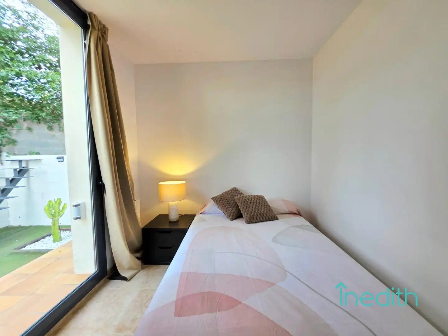 Dormitori de Casa o xalet en venda en Cubelles amb Calefacció, Jardí privat i Terrassa