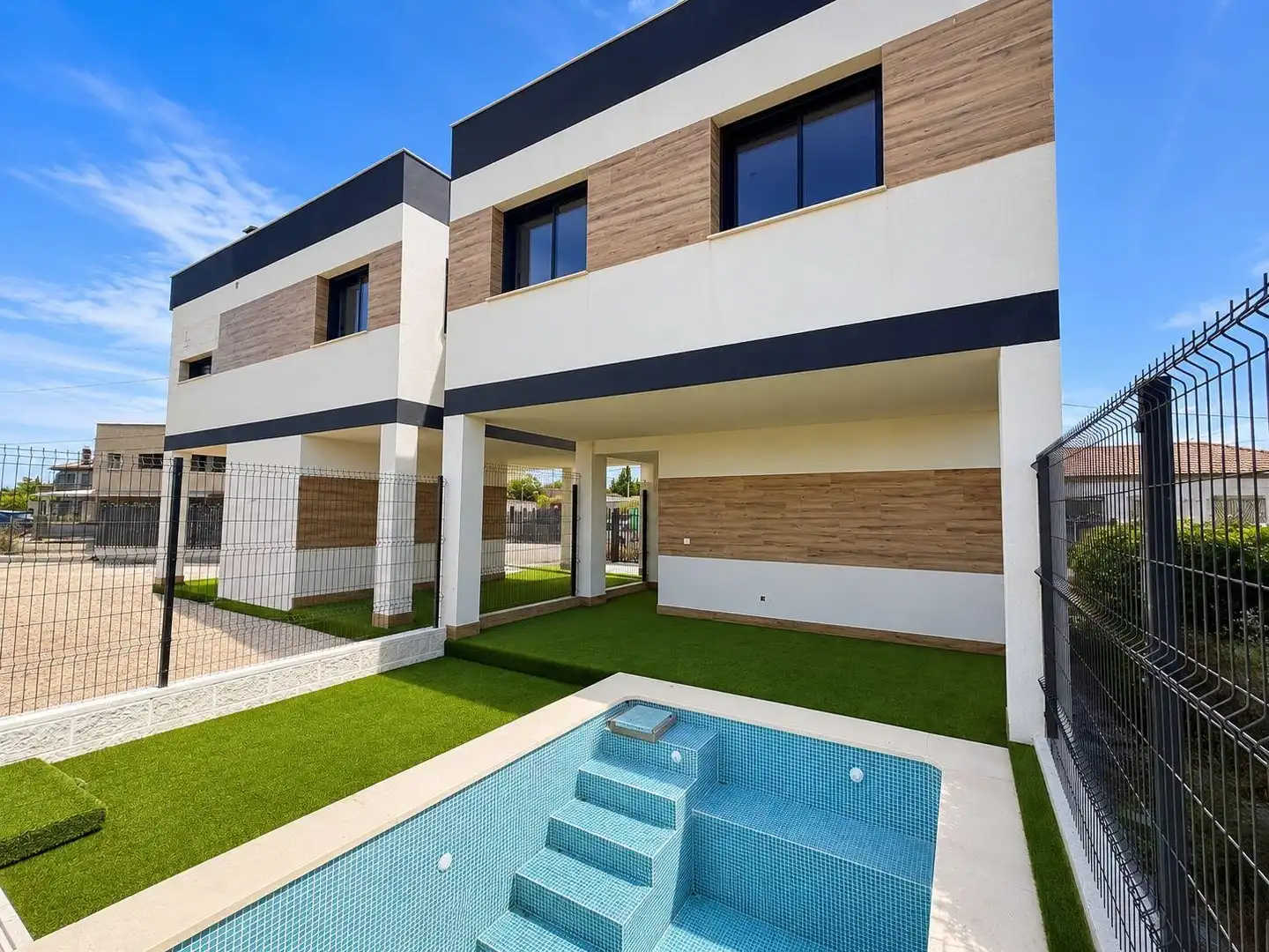 Außenansicht von Haus oder Chalet zum Verkauf in Murcia mit Privatgarten und Schwimmbad