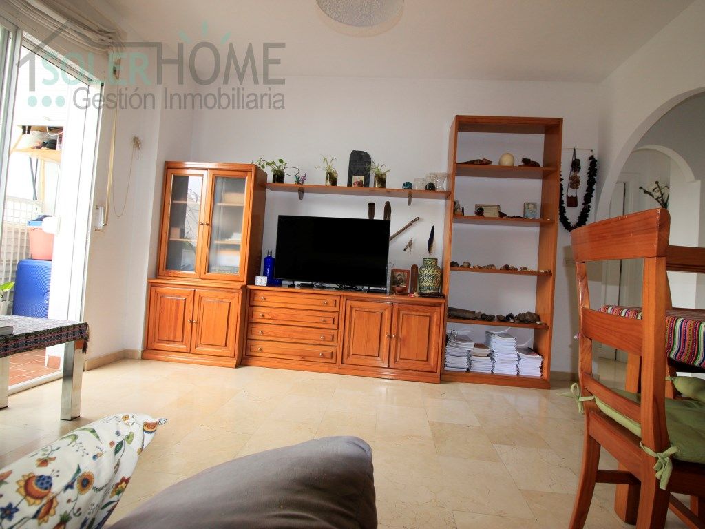 Living room of Apartment for sale in Marbella