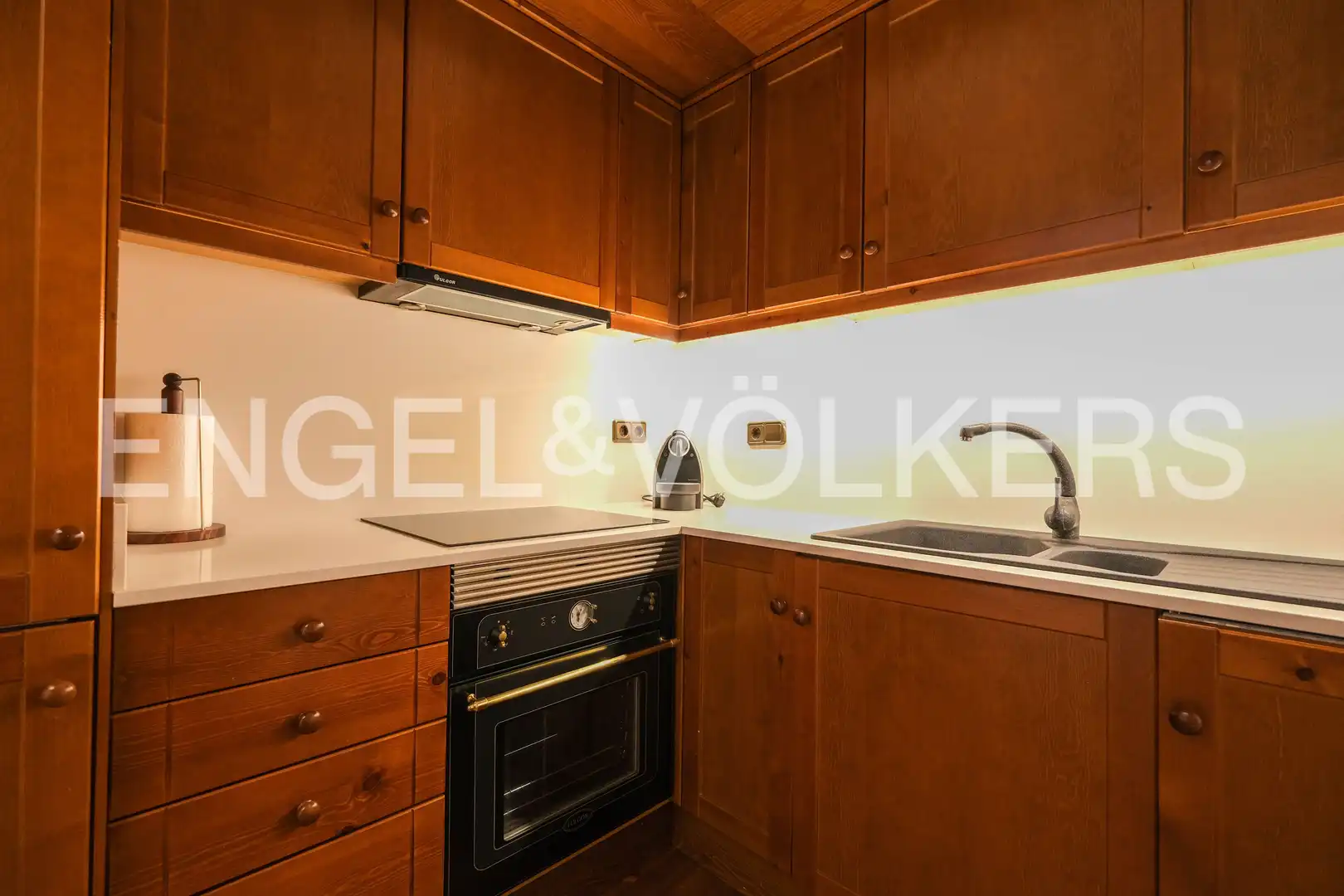Cocina de Piso en venta en Naut Aran con Trastero y Balcón