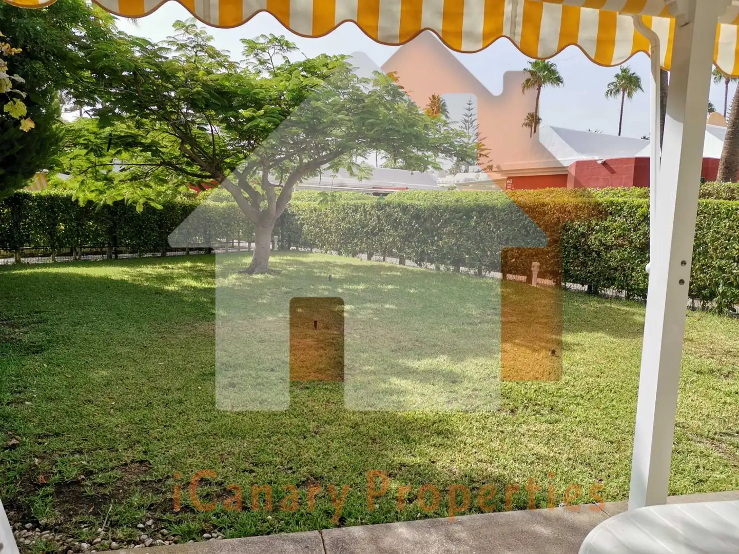Casa adosada de alquiler en San Bartolomé de Tirajana con Aire acondicionado, Jardín privado y Terraza