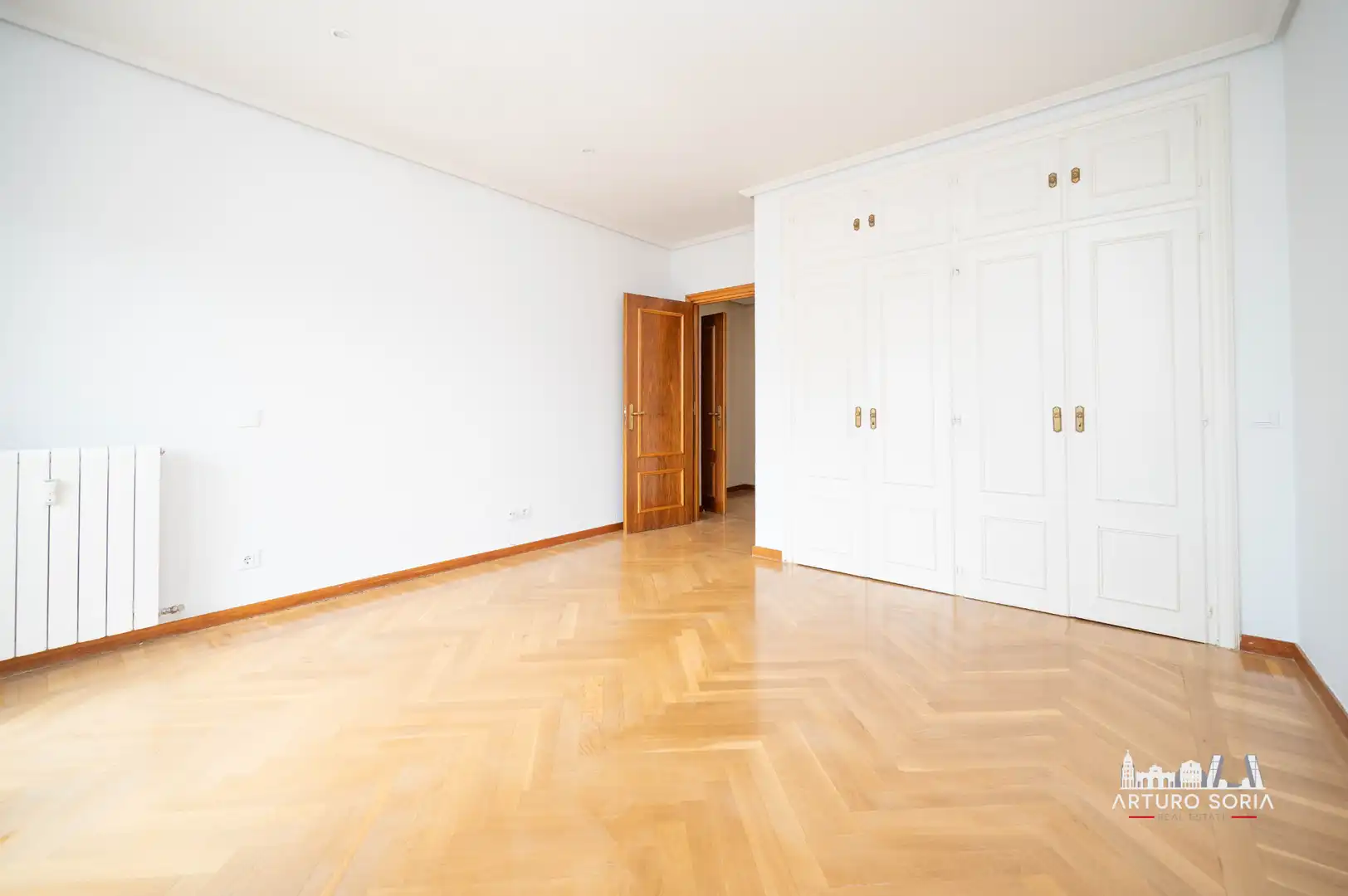 Habitación de Piso de alquiler en Madrid con Aire acondicionado y Piscina comunitaria