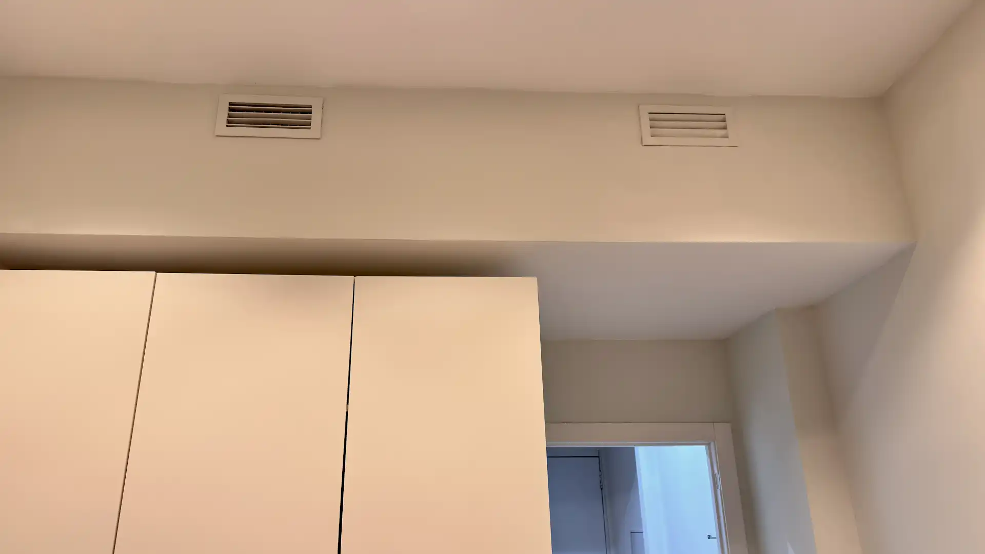 Exterior view of Apartments for sale in Valencia  with Air Conditioner, Heating and Parquet flooring