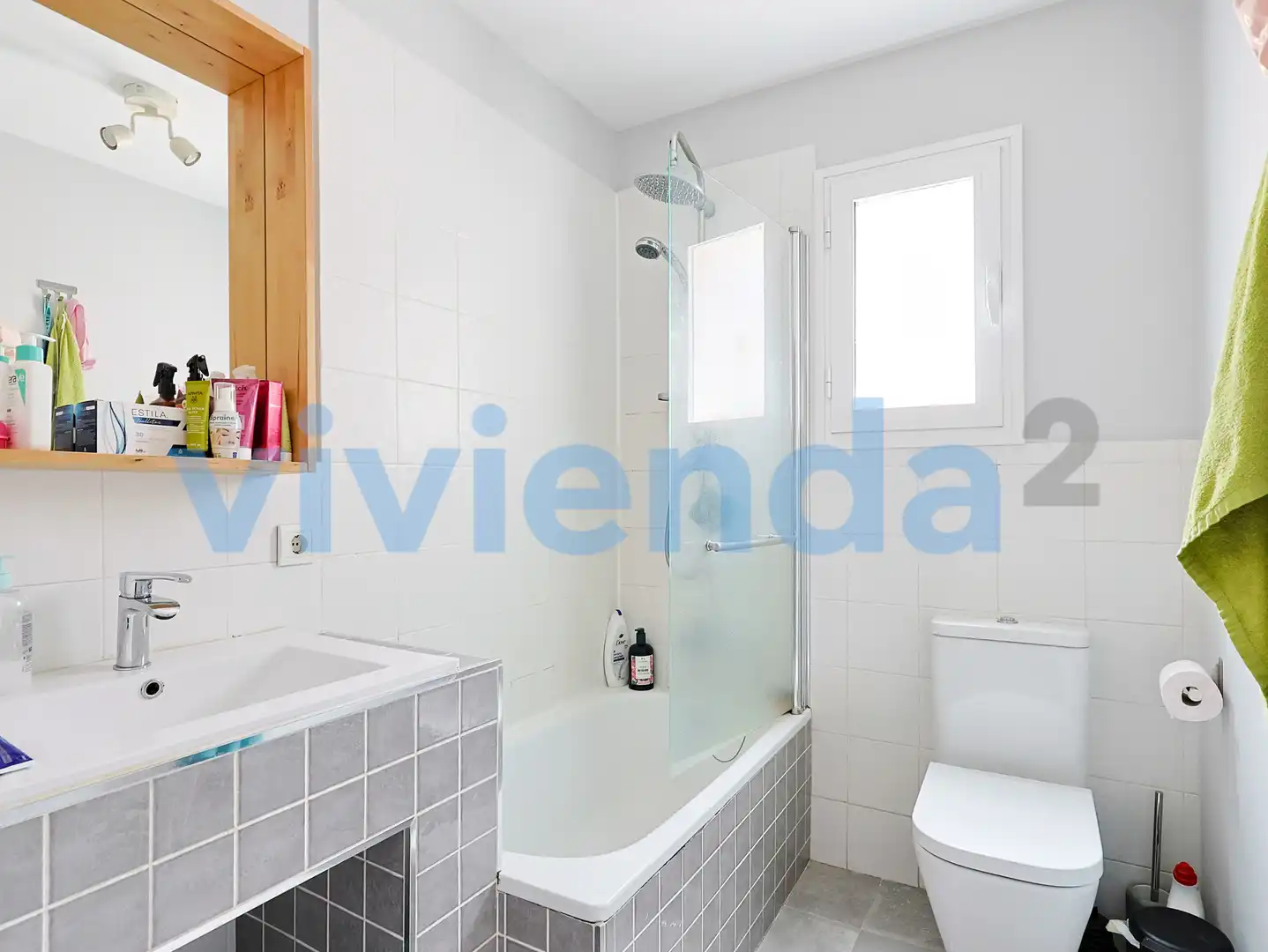 Bany de Pis en venda en Madrid amb Aire condicionat, Calefacció i Moblat