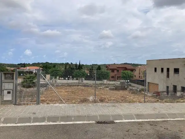 Residential land for sale in Sitgeta 3