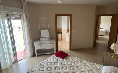 Bedroom of Flat to rent in  Granada Capital  with Balcony