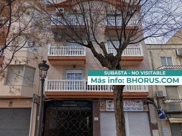 Pis amb ascensor en venda a PRIMERO DE MAYO 22