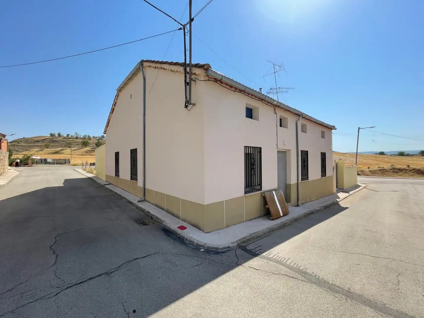 Exterior view of Country homes for sale in Cobos de Fuentidueña  with Heating, Storage room and Furnished