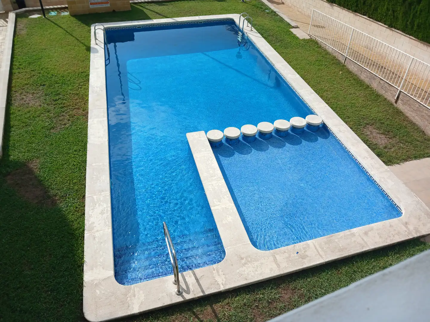 Schwimmbecken von Wohnungen zum Verkauf in Moncofa mit Heizung, Terrasse und Abstellraum