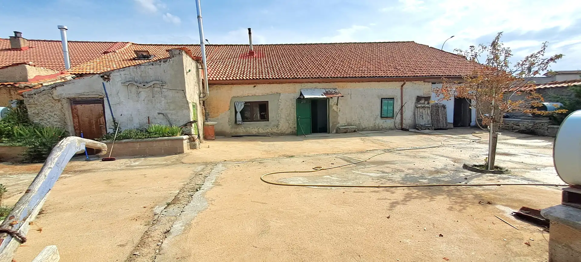 Vista exterior de Finca rústica en venta en Labajos con Calefacción, Jardín privado y Trastero
