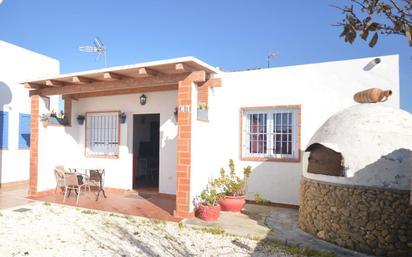 Exterior view of Apartment to rent in Conil de la Frontera  with Air Conditioner, Terrace and Furnished