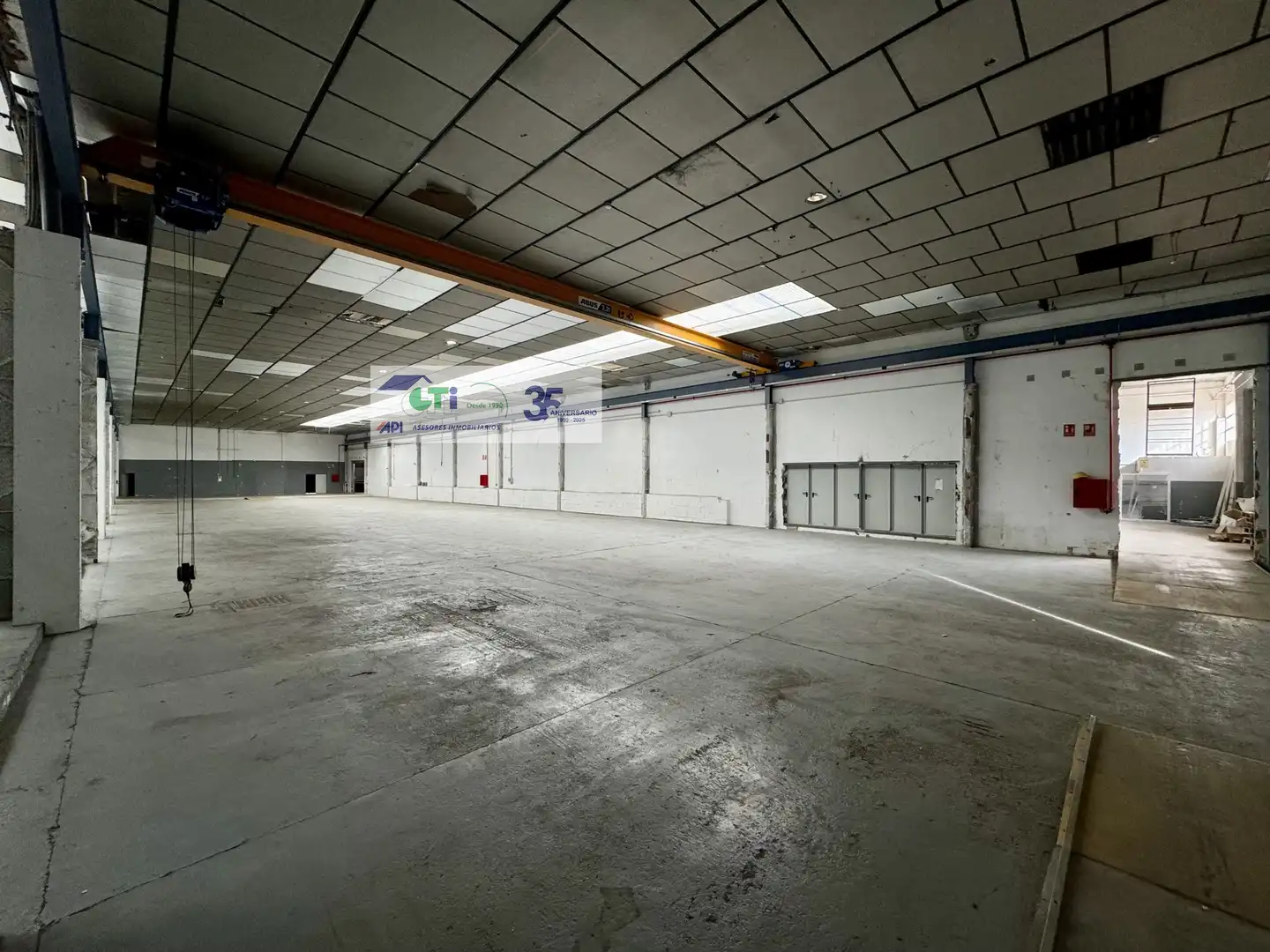 Nau industrial de lloguer en Zaragoza