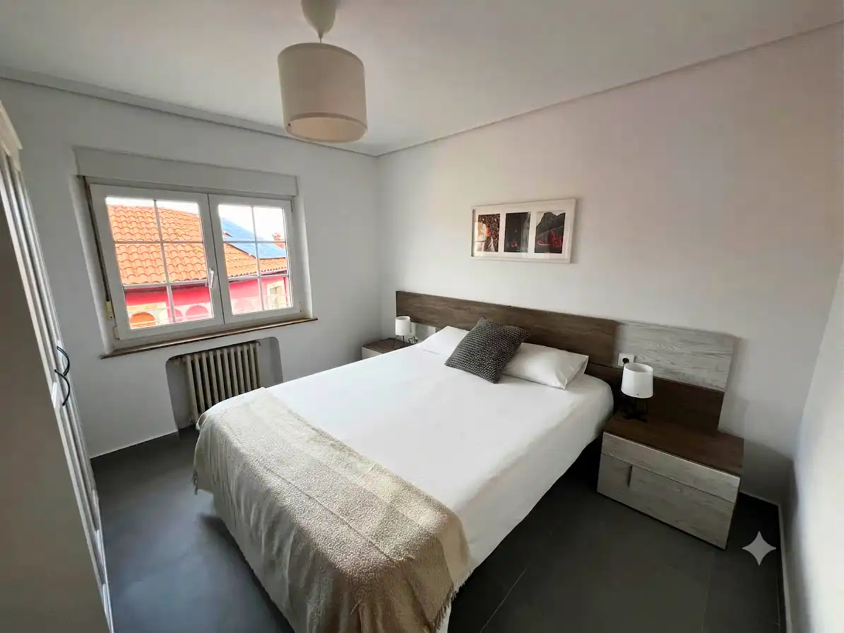 Schlafzimmer von Wohnung zur Miete in Aguilar de Campoo mit Heizung, Möbliert und Ofen