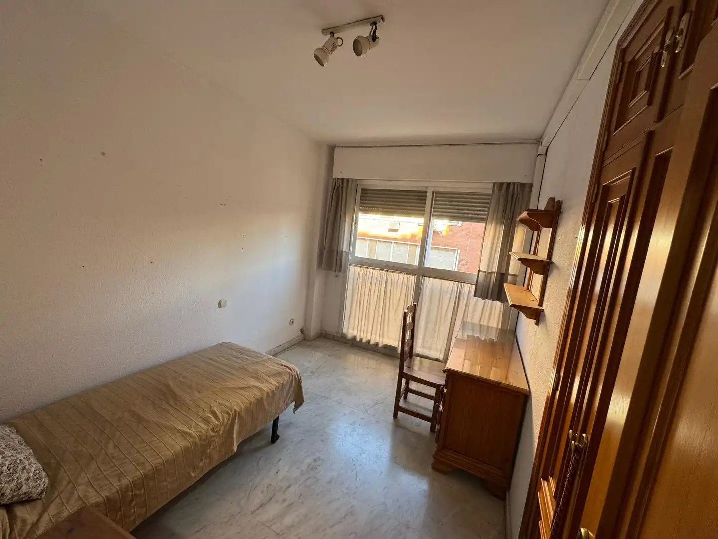 Habitación de Piso en venta en Sevilla