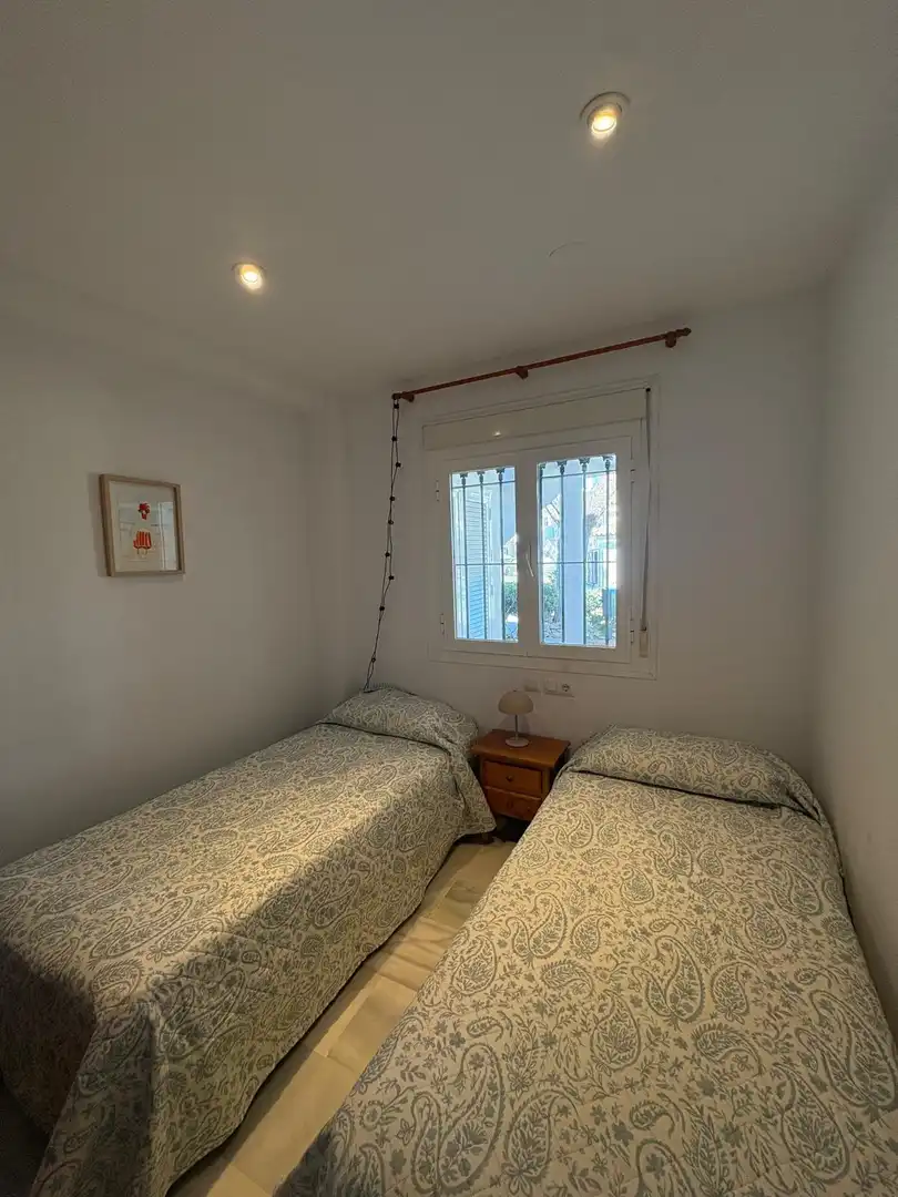 Bedroom of Apartments for rent in Chiclana de la Frontera  with Furnished and Community pool