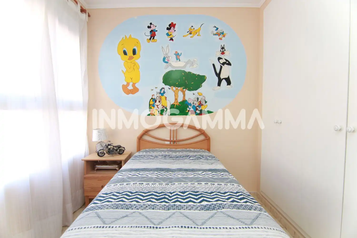 Schlafzimmer von Maisonette zum Verkauf in Cullera mit Klimaanlage, Abstellraum und Balkon