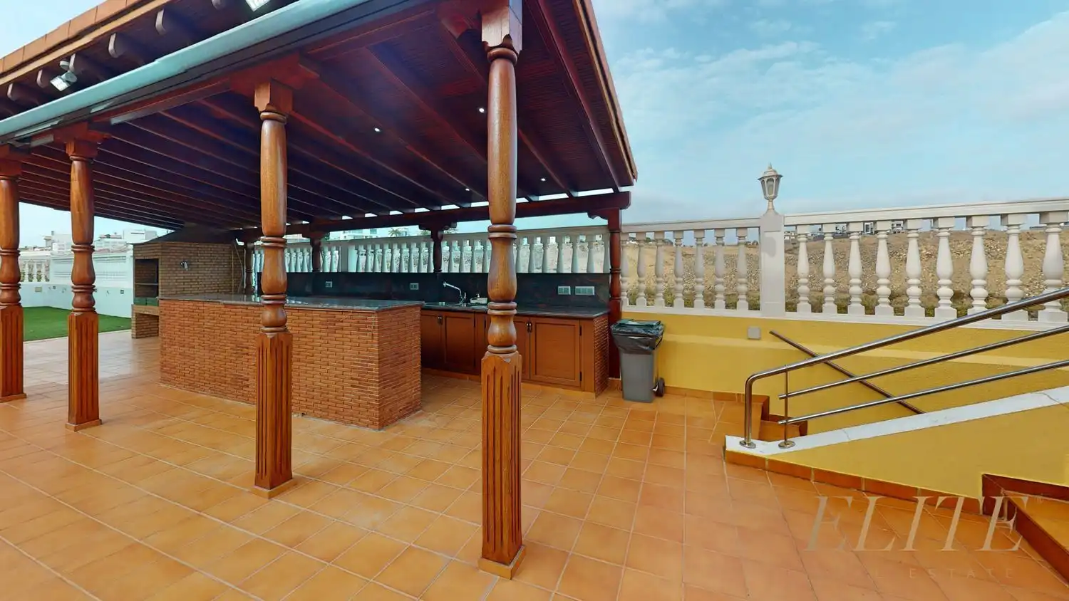 Terrassa de Casa o xalet en venda en San Bartolomé de Tirajana amb Aire condicionat, Calefacció i Jardí privat