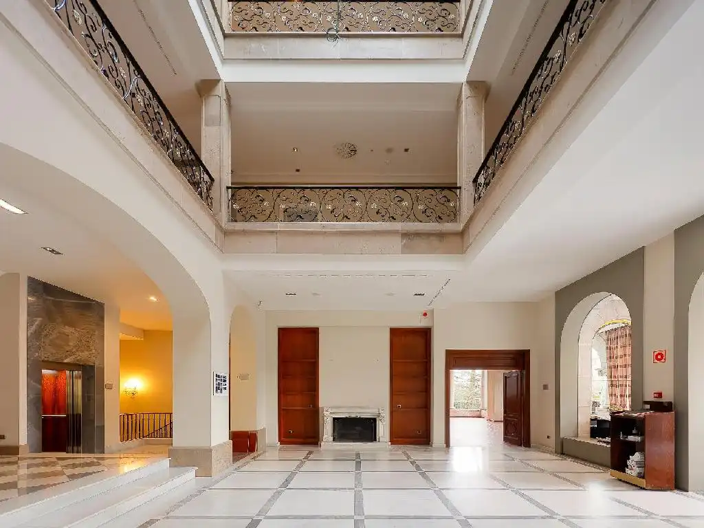 Edificio en venta en Oviedo 