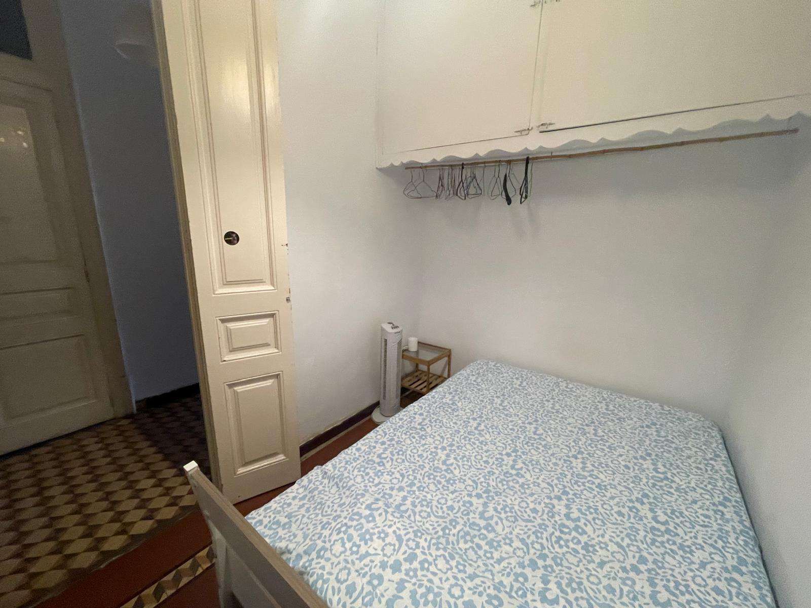 Habitación de Piso para compartir en  Barcelona Capital con Aire acondicionado, Terraza y Amueblado