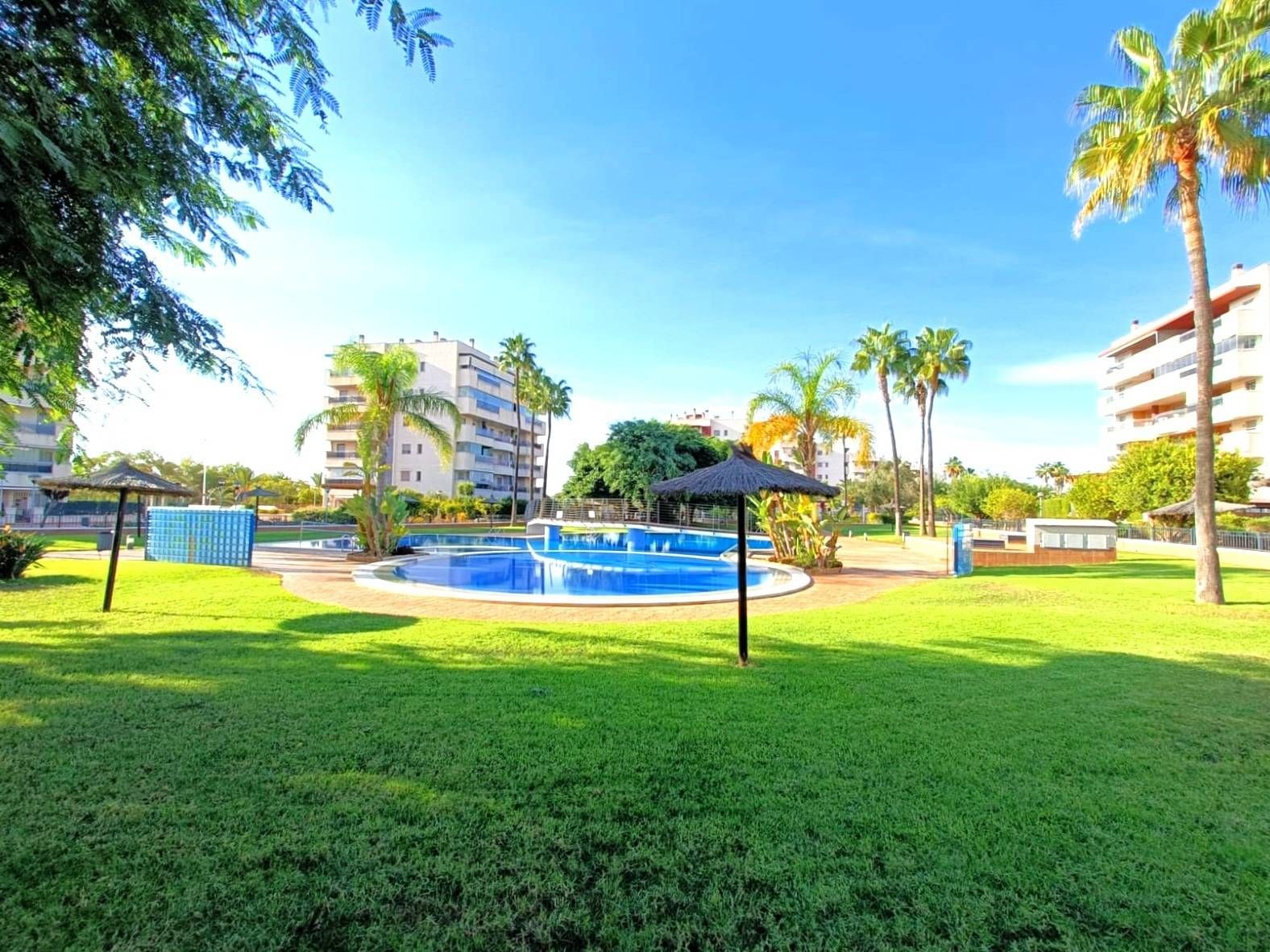Swimming pool of Flat for sale in Elche / Elx  with Air Conditioner, Private garden and Terrace