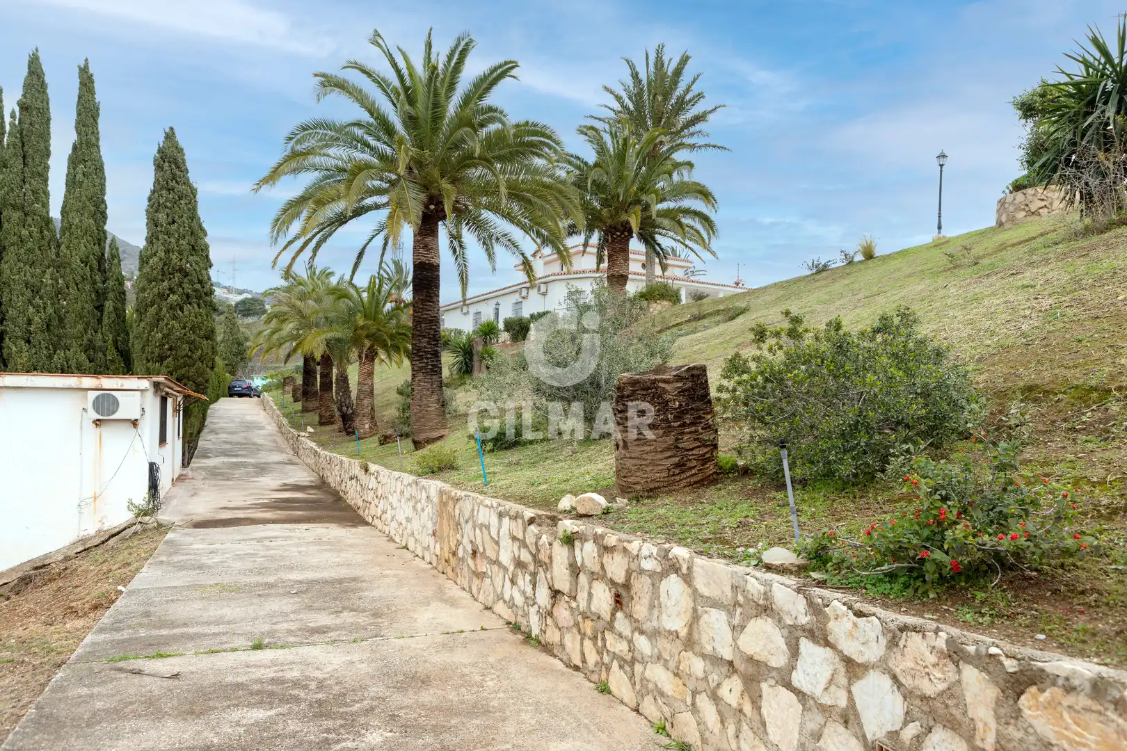Vista exterior de Casa o chalet en venta en Benalmádena con Jardín privado y Piscina