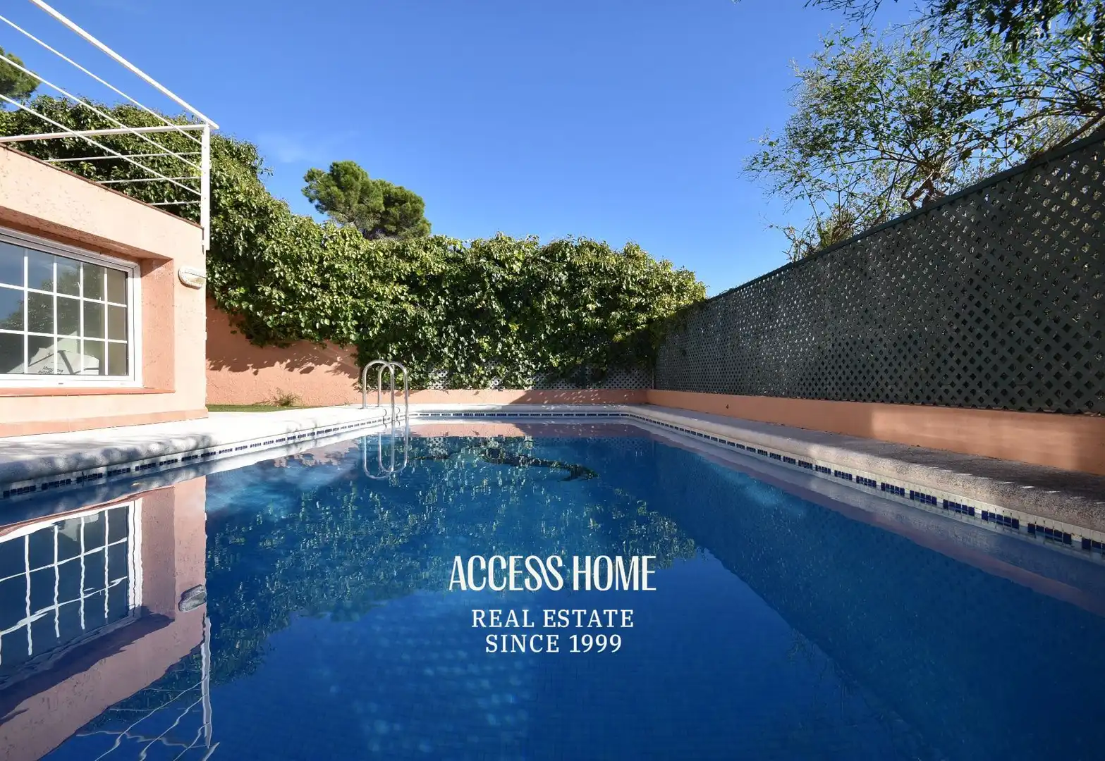 Piscina de Casa o chalet en venta en Premià de Dalt con Aire acondicionado, Calefacción y Terraza