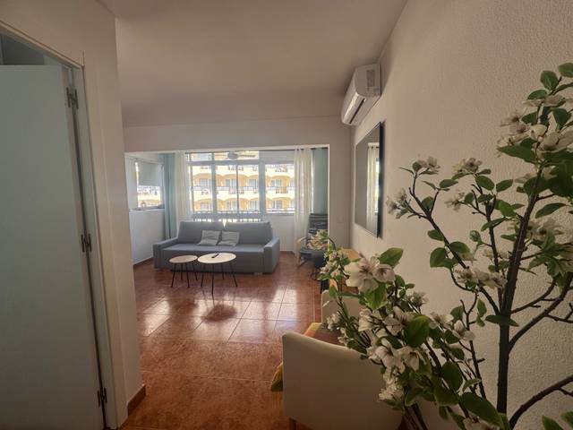 Apartamento en Alquiler en Calle Camino del Antiguo Ferrocarril, 25 en Las Gaviotas  - Carvajal