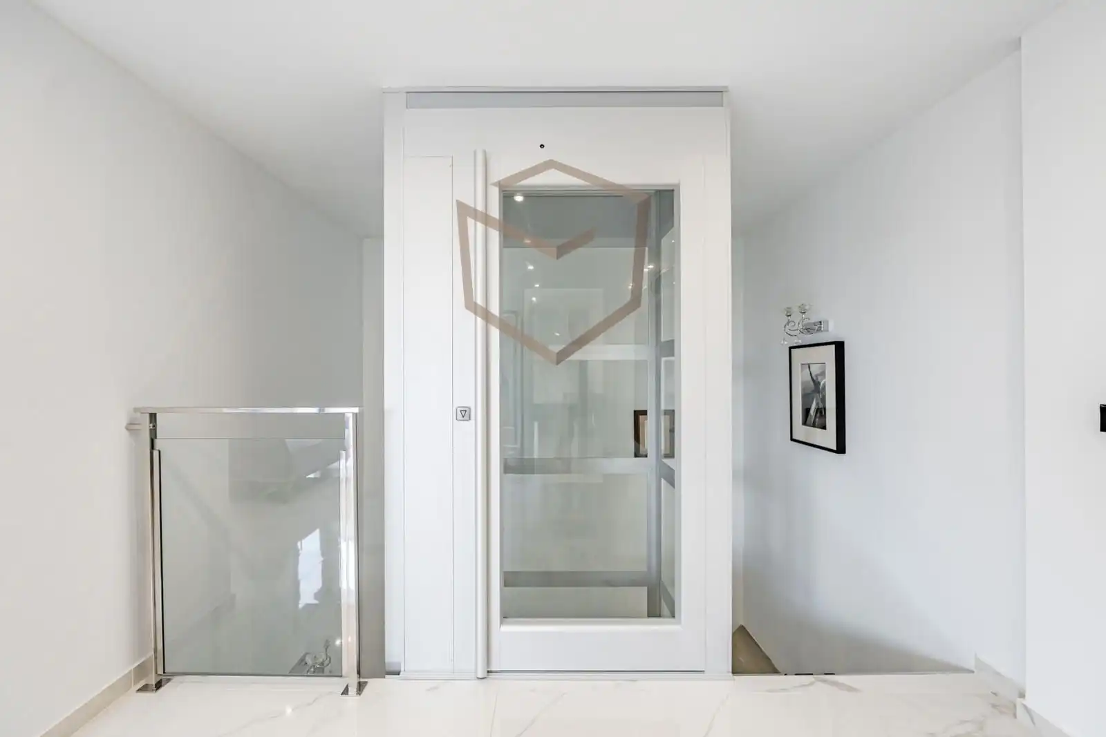 Badezimmer von Einfamilien-Reihenhaus zum Verkauf in Pozuelo de Alarcón mit Klimaanlage, Heizung und Terrasse