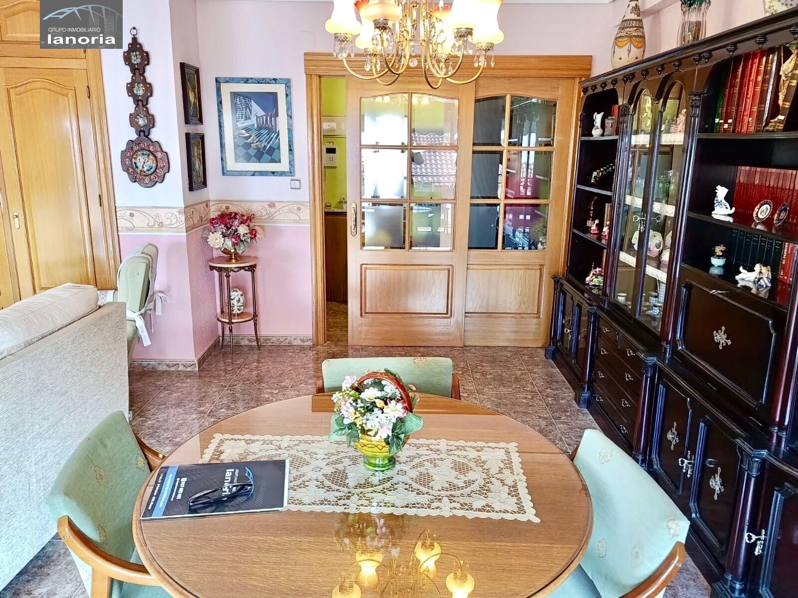 Comedor de Piso en venta en  Albacete Capital con Aire acondicionado, Amueblado y Balcón