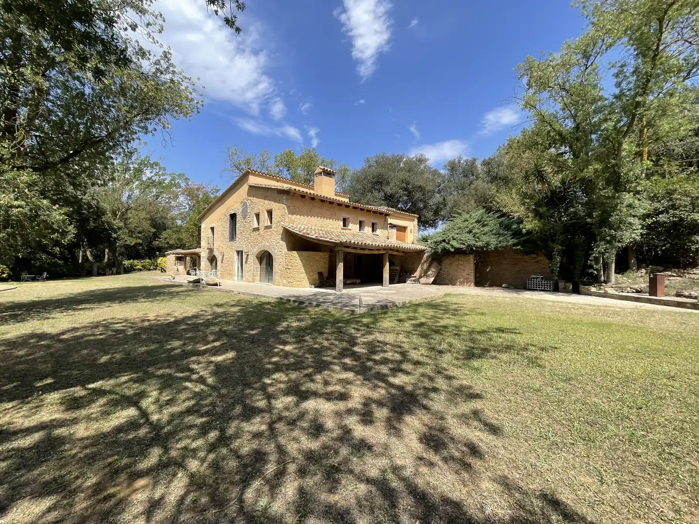 Vista exterior de Finca rústica en venta en Cornellà del Terri con Trastero y Piscina