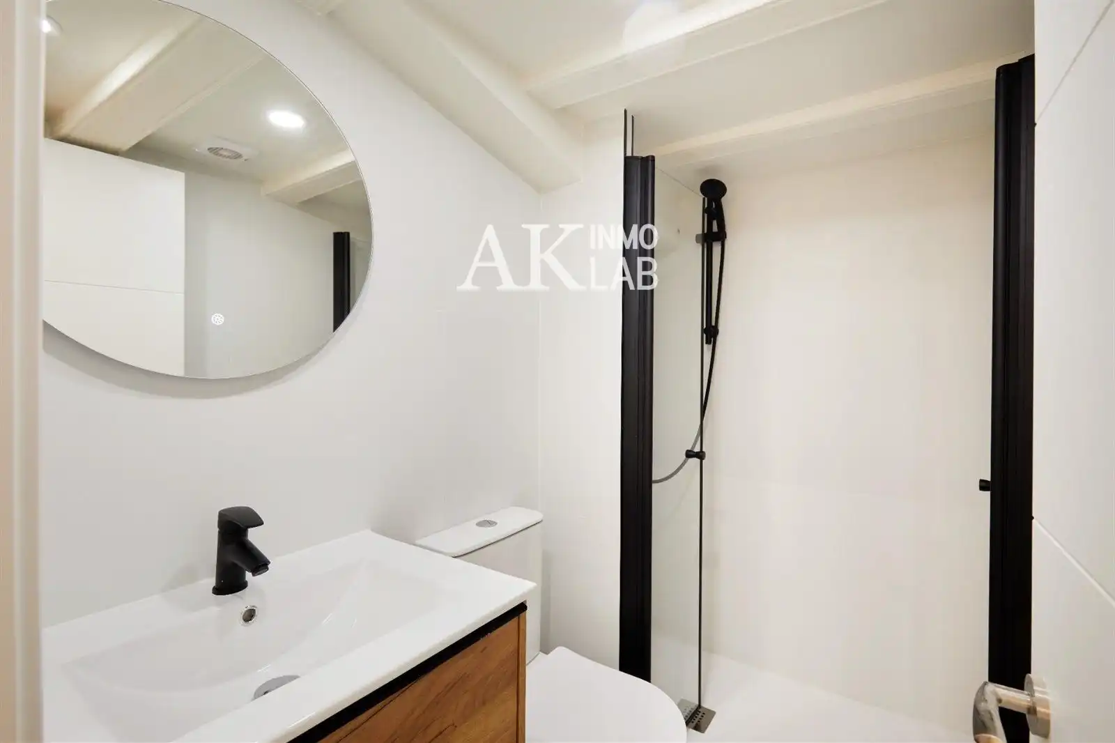 Badezimmer von Gebäude zum Verkauf in Barcelona
